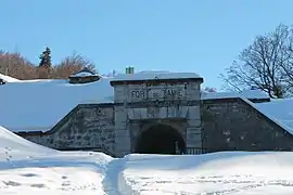  Entrée du fort de Tamié sous la neige