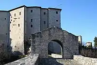 Fort Malatesta et Pont de Cecco.