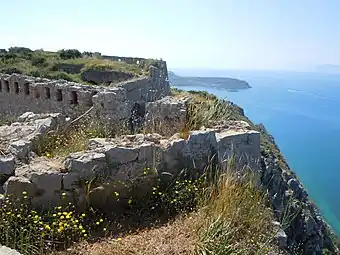 Bastion Achille dominant le golfe Argolique.