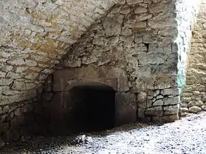 L'accès à la galerie du fossé.