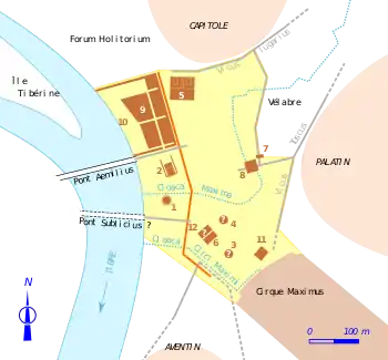 Plan en couleurs d'une place antique avec l'emplacement de ses principaux bâtiments.