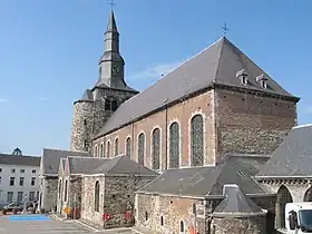 La collégiale Saint-Feuillen, à Fosses-la-Ville