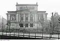 Vue des ruines du Gewandhaus, sans toiture, en 1947