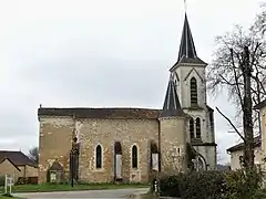 La façade nord de l'église Saint-Pierre-et-Saint-Paul.