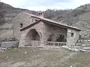 Four communal, fontaine et lavoir de Courchons (ce dernier offert par Boniface de Castellane).