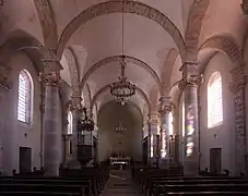 Intérieur de l'église des Fournets.