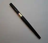 Un stylo-pinceau japonais