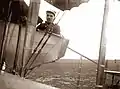 Battesti à bord de son Caudron G.3 de l'escadrille C 10 en 1915.