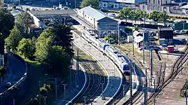 La gare, vue de la montagne du Roule, en 2020.