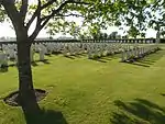 Le cimetière militaire d'Hottot-les-Bagues.