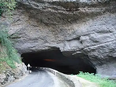 Entrée Nord de la grotte du Mas-d'Azil.