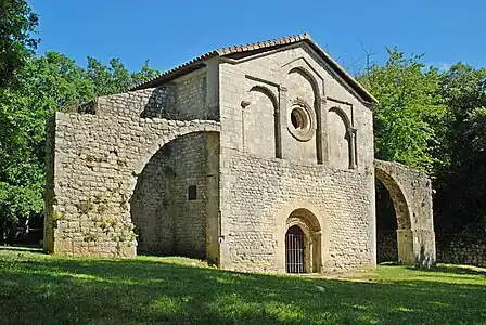 Prieuré du Val des Nymphes (Drôme).