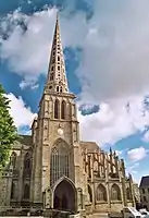 La cathédrale vue de la Place du Martray.