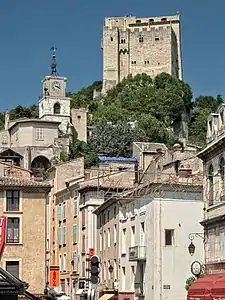 La ville et son donjon.