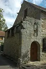 Le portail du château des Célestins.