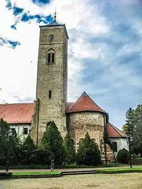 Le couvent franciscain de Bač