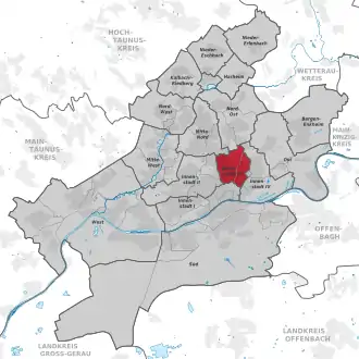 Carte situant l'arrondissement (en rouge) au sein du reste de la ville (en gris)