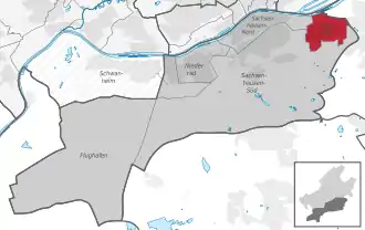 Carte situant le quartier (en rouge) au sein l'arrondissement (en gris foncé) et du reste de la ville (en gris clair)