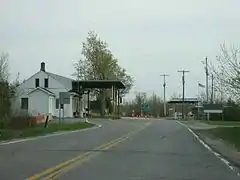 Extrémité sud de la route 209 à la frontière canado-américaine.