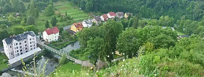 Panorama de Františkov, dans la vallée de la Ploučnice.