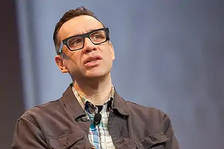 Fred Armisen interprète Oscar.