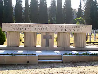 Monument français.