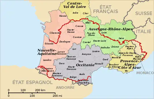 Délimitation de l'espace occitan (traits rouges) au sein des régions administratives françaises (2016).