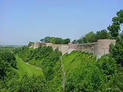 Front ouest des remparts, XIIIe – XVIe siècle.