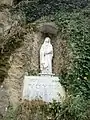 Statue de la Vierge Marie avec son Coeur immaculée.