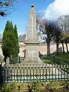 Le monument aux morts pour la patrie.