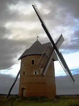 Le moulin restauré.