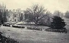 Procession funéraire de Will Gladstone le 23 avril 1915, quittant le chateau de Hawarden.