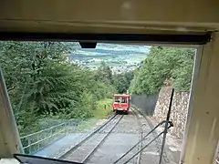 Le funiculaire menant au col.