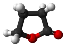 Représentation en boules et bâtonnets d'une molécule de butyrolactone.