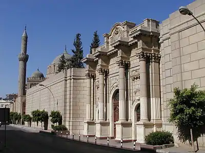 Entrée du musée du Palais d'Abedin