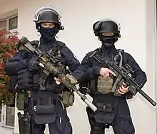 Fusil d'assaut HK-416 et Pistolet-mitrailleur HK MP-5 en 2016