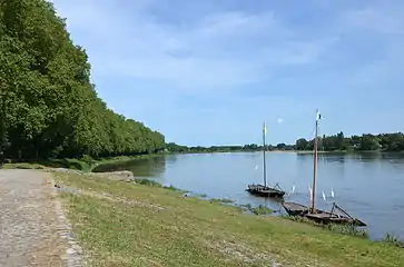 Gabares sur la Loire.