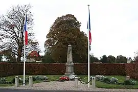 Le monument aux morts.