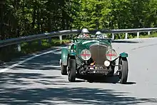 Une 4½ Litre vert anglais dans un virage du parcours du Gaisbergrennen 2009.