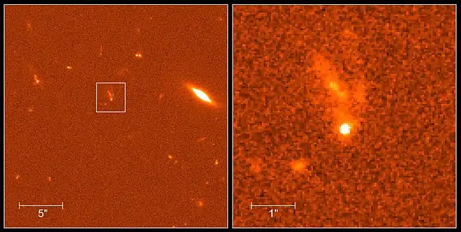 La contrepartie optique du sursaut gamma GRB990123, image prise par le télescope spatial Hubble le 23 janvier 1999, d'une intensité exceptionnelle débouche sur l'hypothèse d'un faisceau de rayonnement étroit.