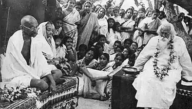 Gandhi et Tagore en 1940 à Santiniketan