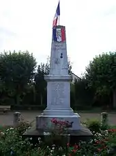 Le monument aux morts.