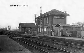 Voies et bâtiment voyageurs vers 1900.