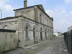 Bâtiment en 2004, côté usine.