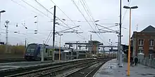 intérieur de la gare, voies et quais