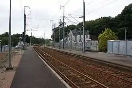 Voies et quais en direction de Brest.