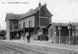 La gare, vers 1910.