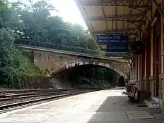 Gare le Lozanne : vue côté voies, en direction du tunnel ouest