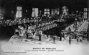 Intérieur du buffet de la gare vers 1900.