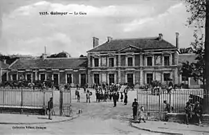 Vers 1900, la cour des voyageurs.